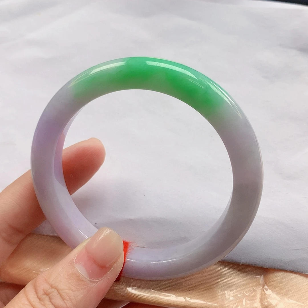 翡翠手镯未镶嵌56圈0477