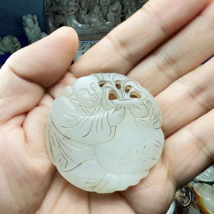 和田玉（青白玉）未镶嵌颈饰