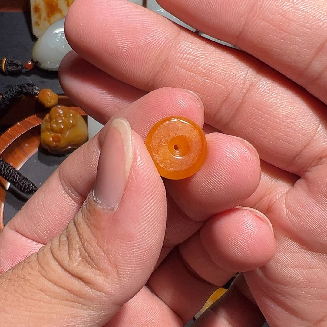 苍***语颈饰未镶嵌和田玉