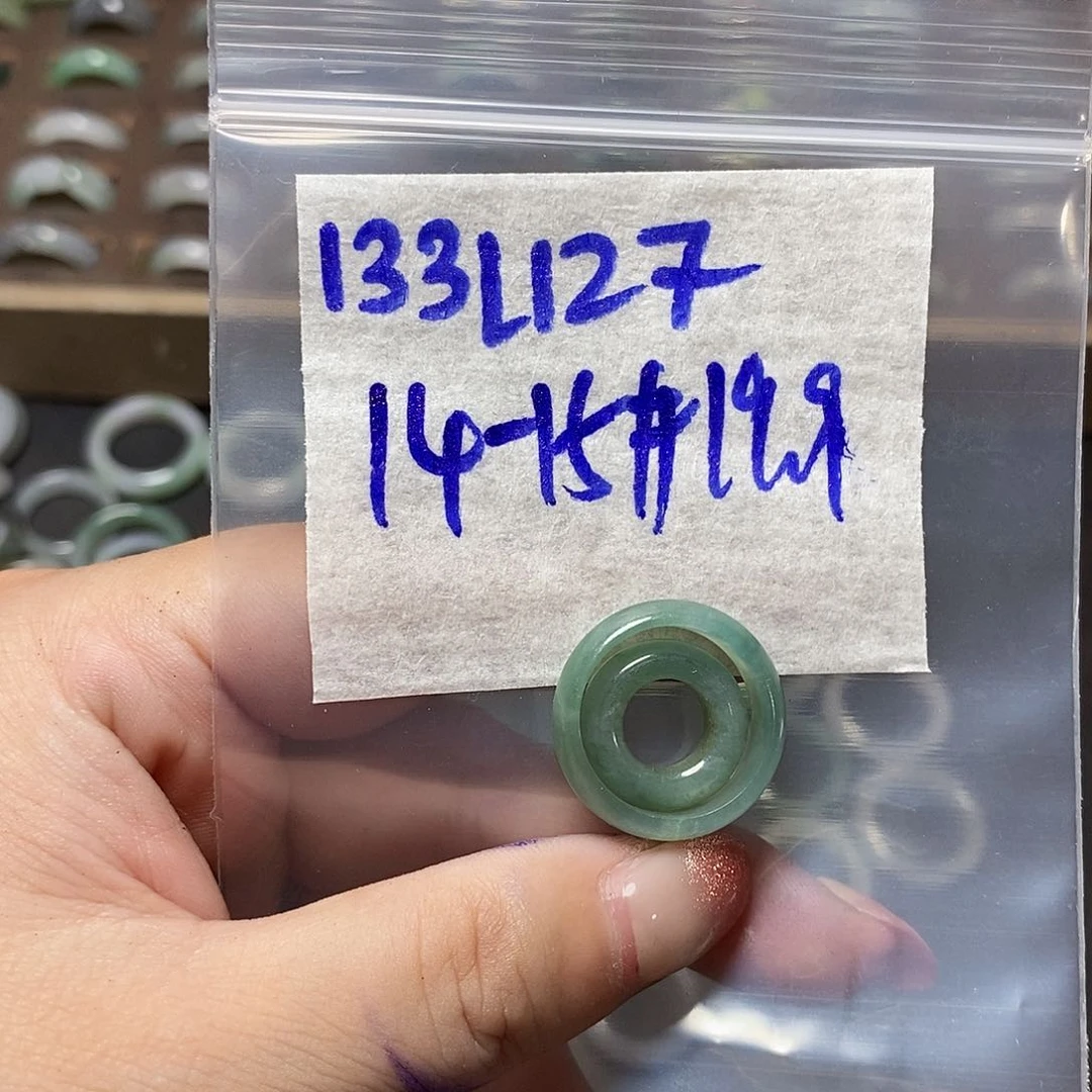 未镶嵌定制翡翠翡翠