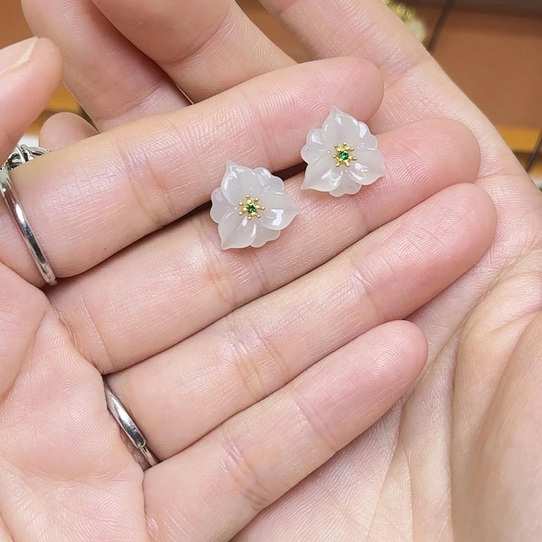 和田玉银S925镶嵌耳饰