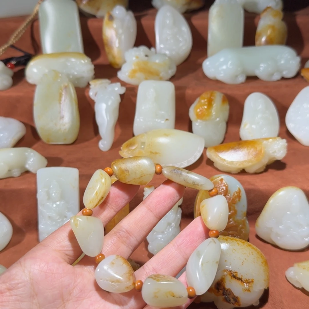 山***械和田玉未镶嵌手链