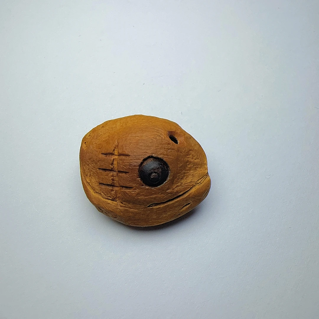 直播间福利-手工雕刻杏核偏脸吊坠配饰小元素