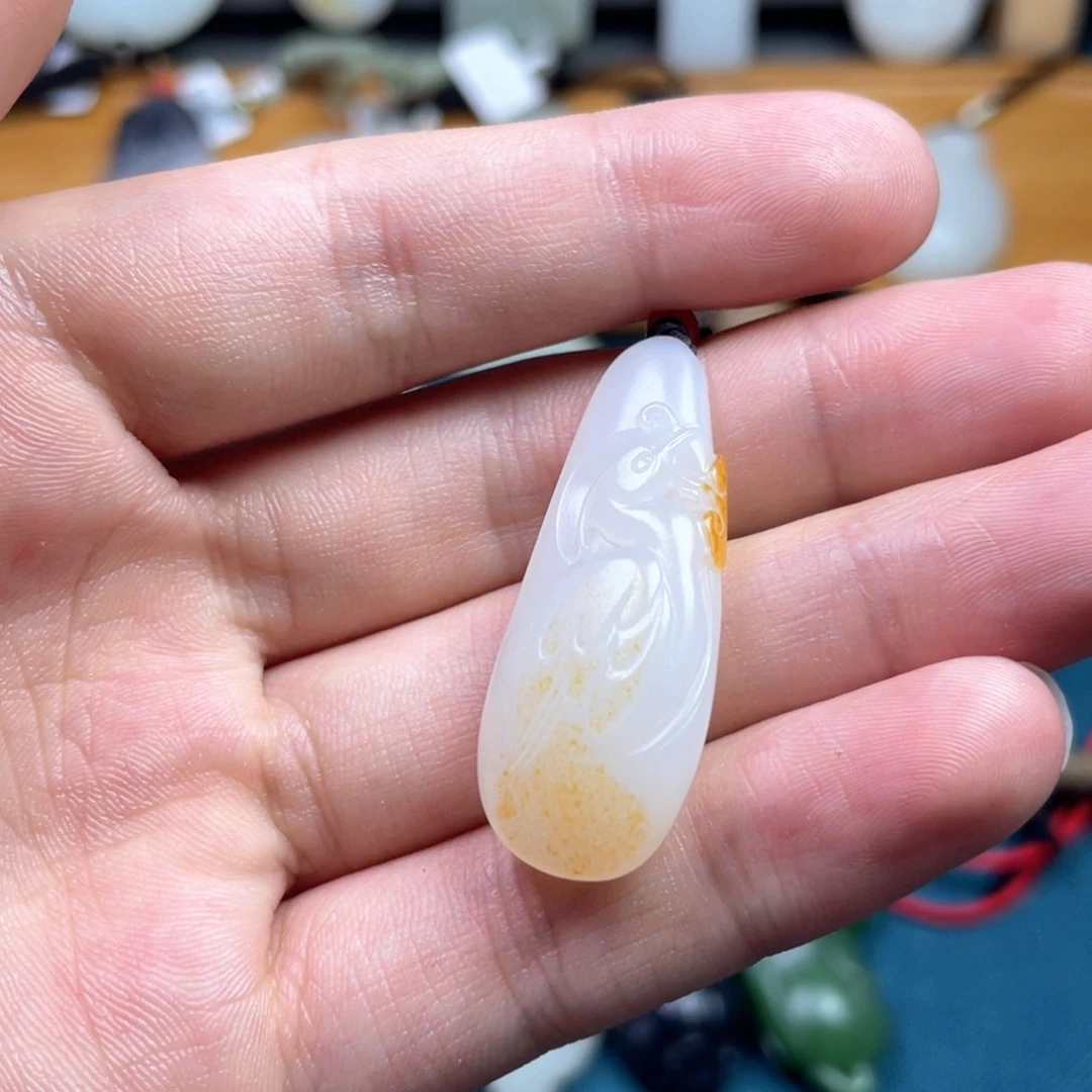 和田玉未镶嵌颈饰