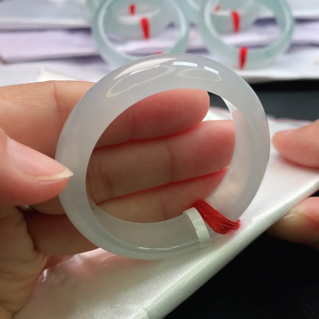 翡翠手镯未镶嵌童镯42