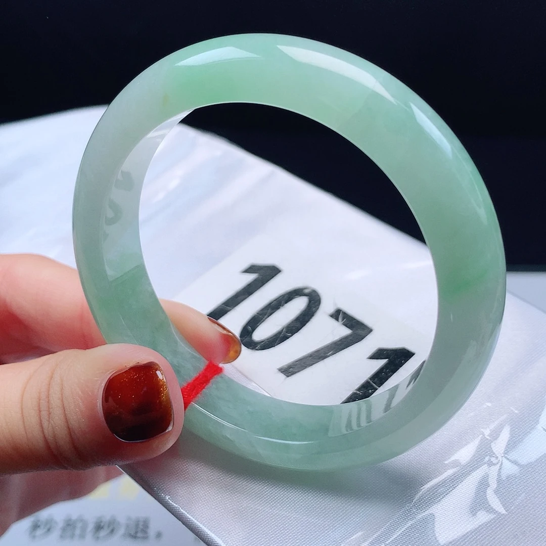 翡翠未镶嵌手镯1071