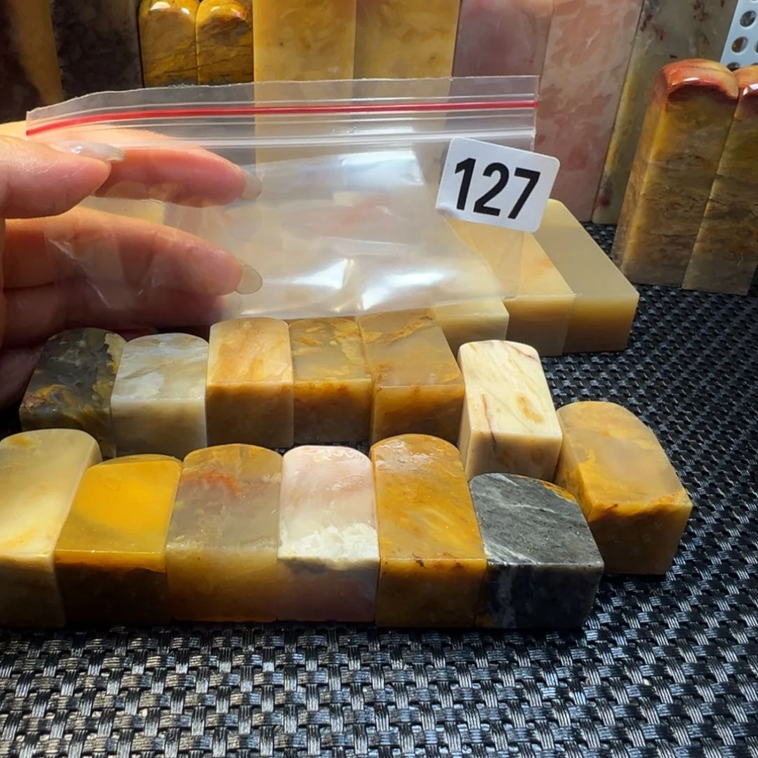 老挝石白*生巴林石巴林石