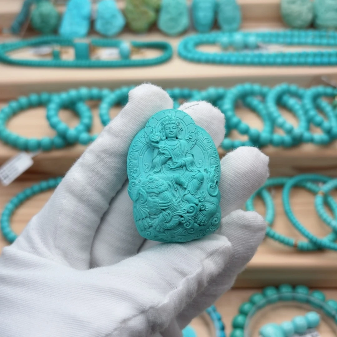 绿松石未镶嵌珠宝奇石