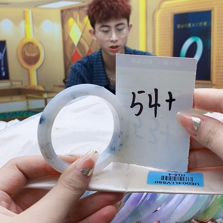 翡翠未镶嵌手镯000……