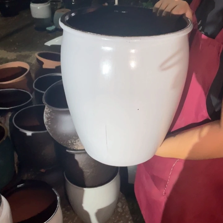 紫砂花盆口27高32瑕疵瑕疵