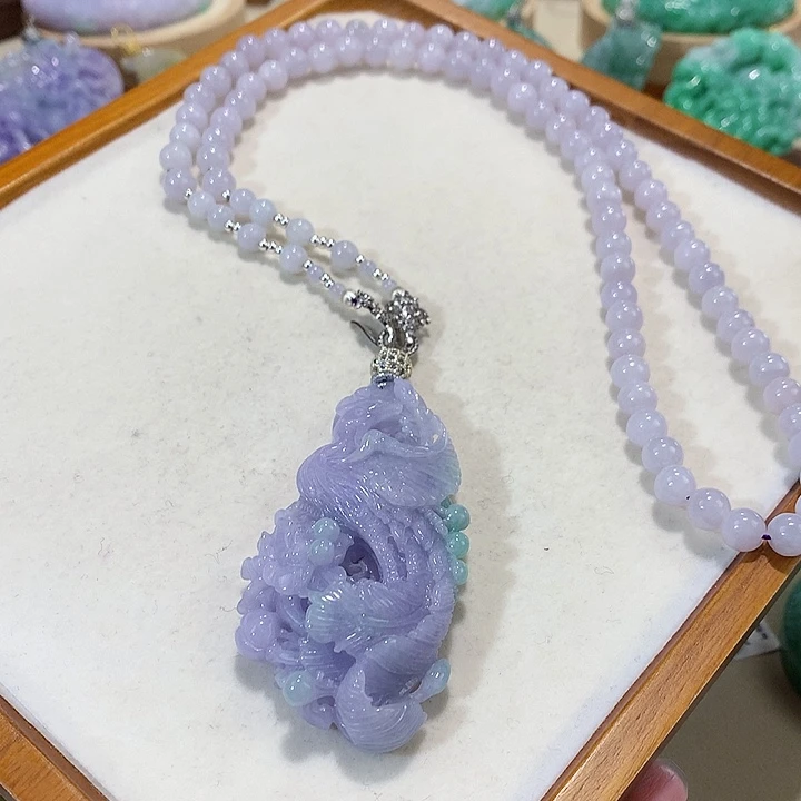 翡翠未镶嵌颈饰翡翠吊坠