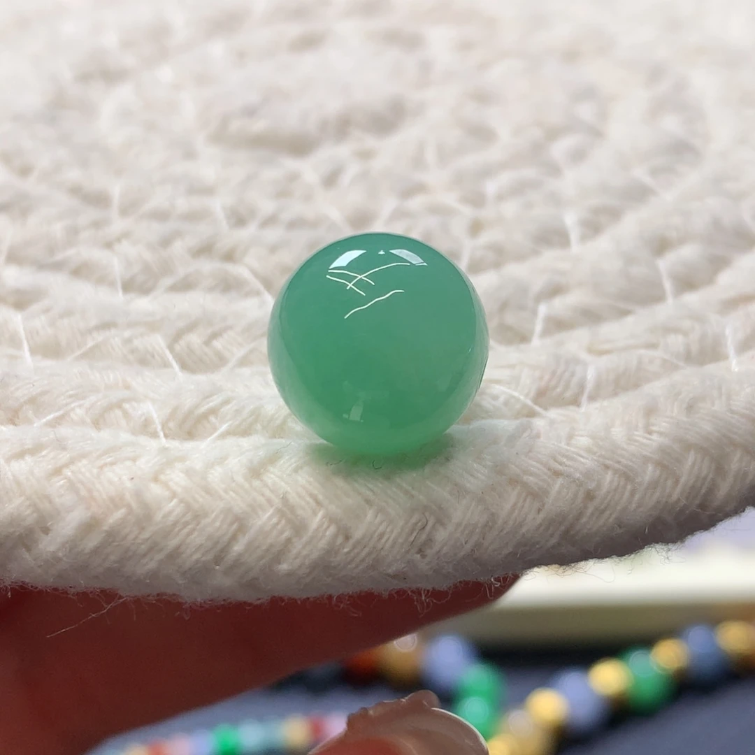 定制翡翠未镶嵌 毛货抛光定制 卡12.5甜色果绿