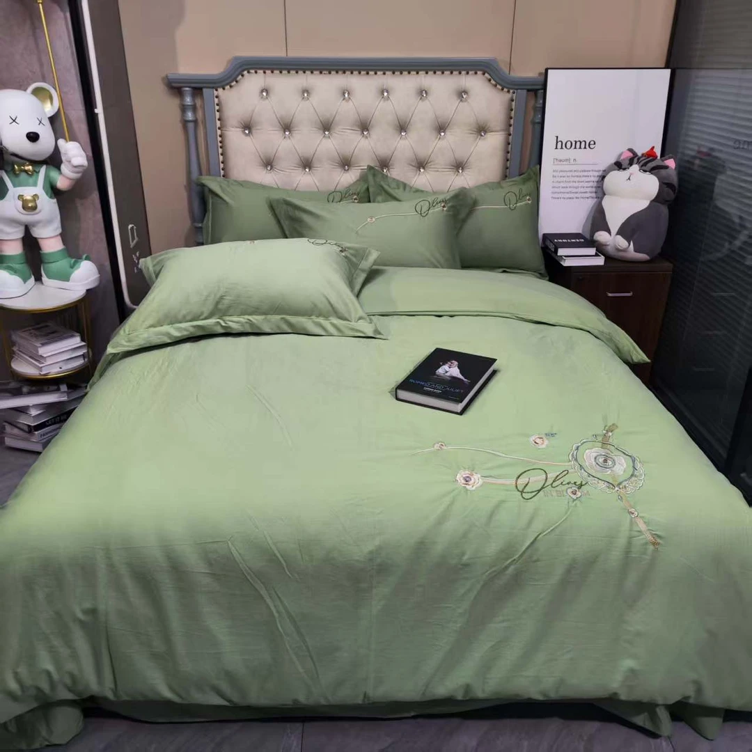 阳光-古典绿磨毛绣花四件套