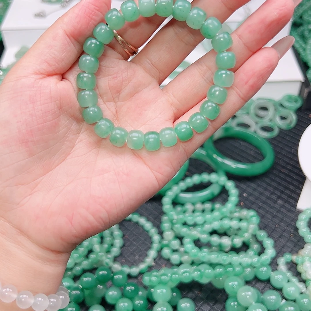 未镶嵌手链石英质玉（非洲翠）