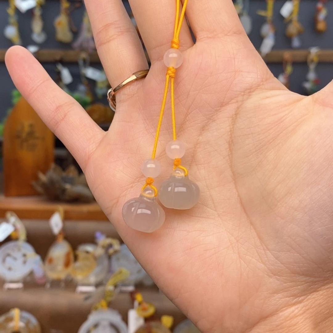 玛瑙/玉髓车挂未镶嵌666666666