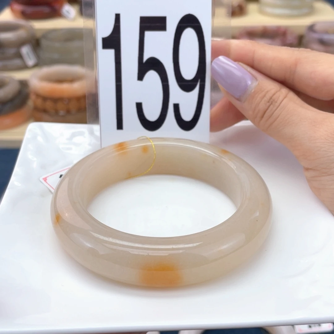 石英岩玉手镯未镶嵌