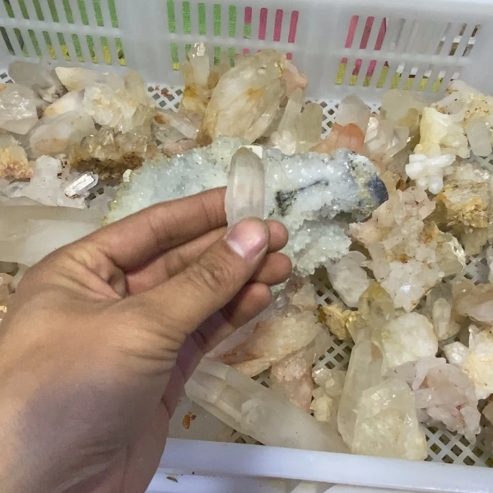 水晶水晶原石摆件未镶嵌?****?