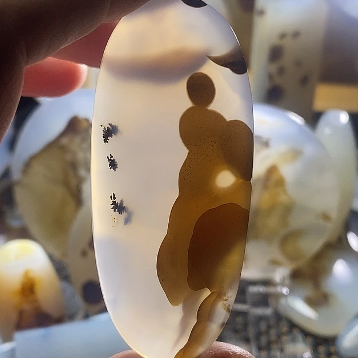 未镶嵌颈饰玛瑙/玉髓大*