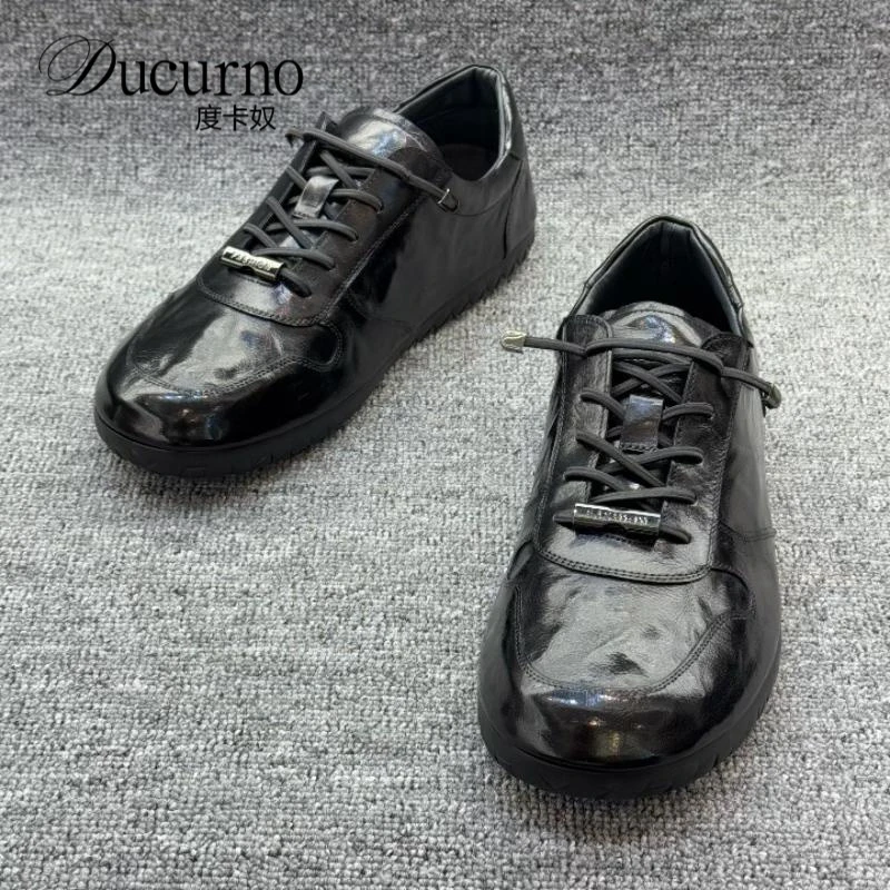 新品增高鞋国潮软底软面20252025黑色男款网红一脚蹬男生百搭鞋子