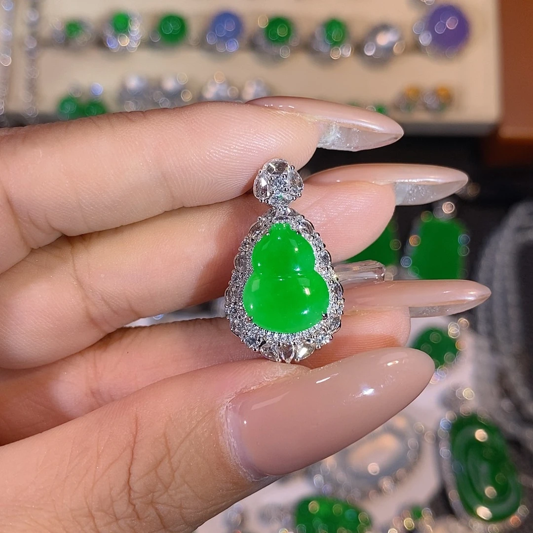 翡翠18K金镶嵌吊坠(不含链)葫芦吊坠