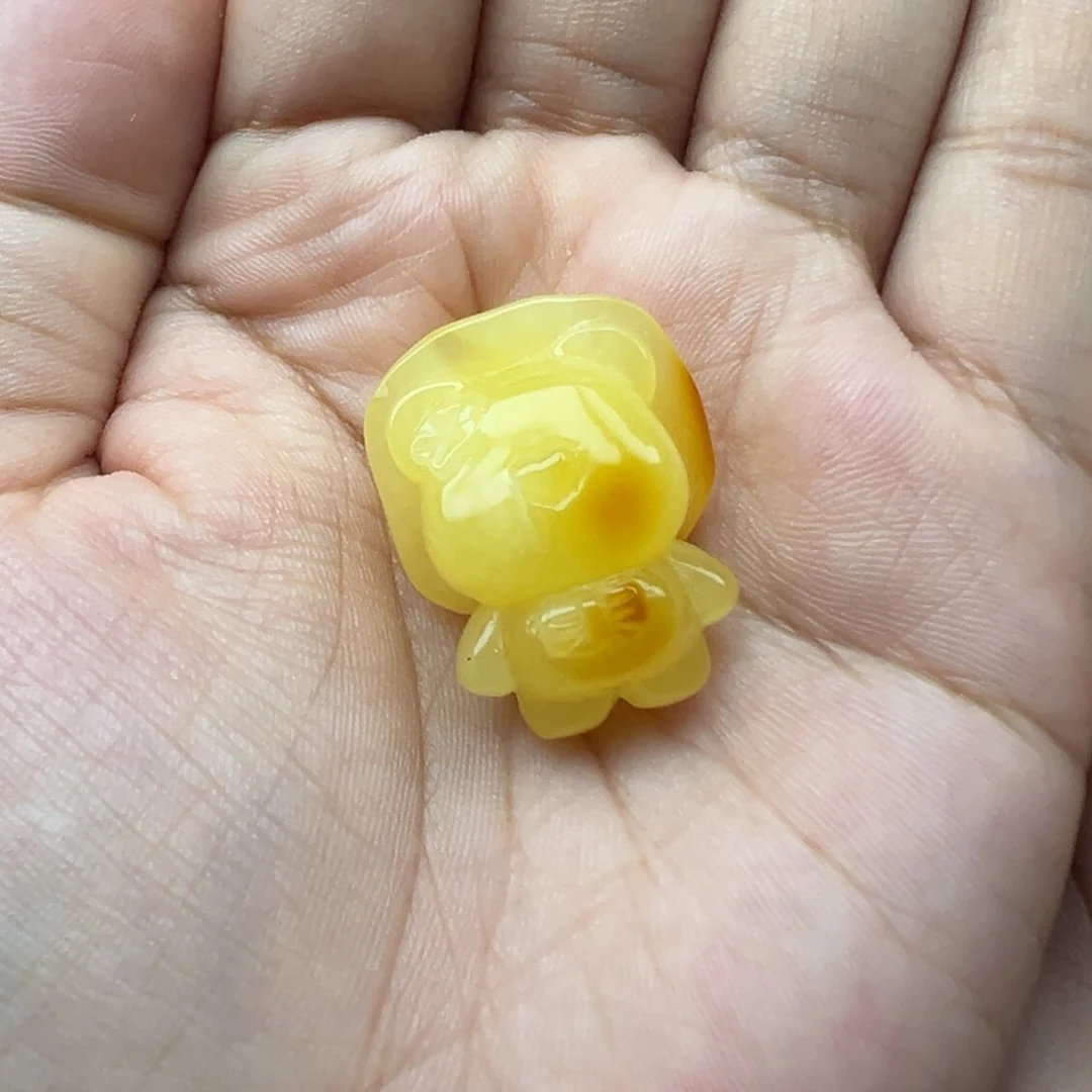 琥珀未镶嵌珠宝奇石度假小熊打孔不退换