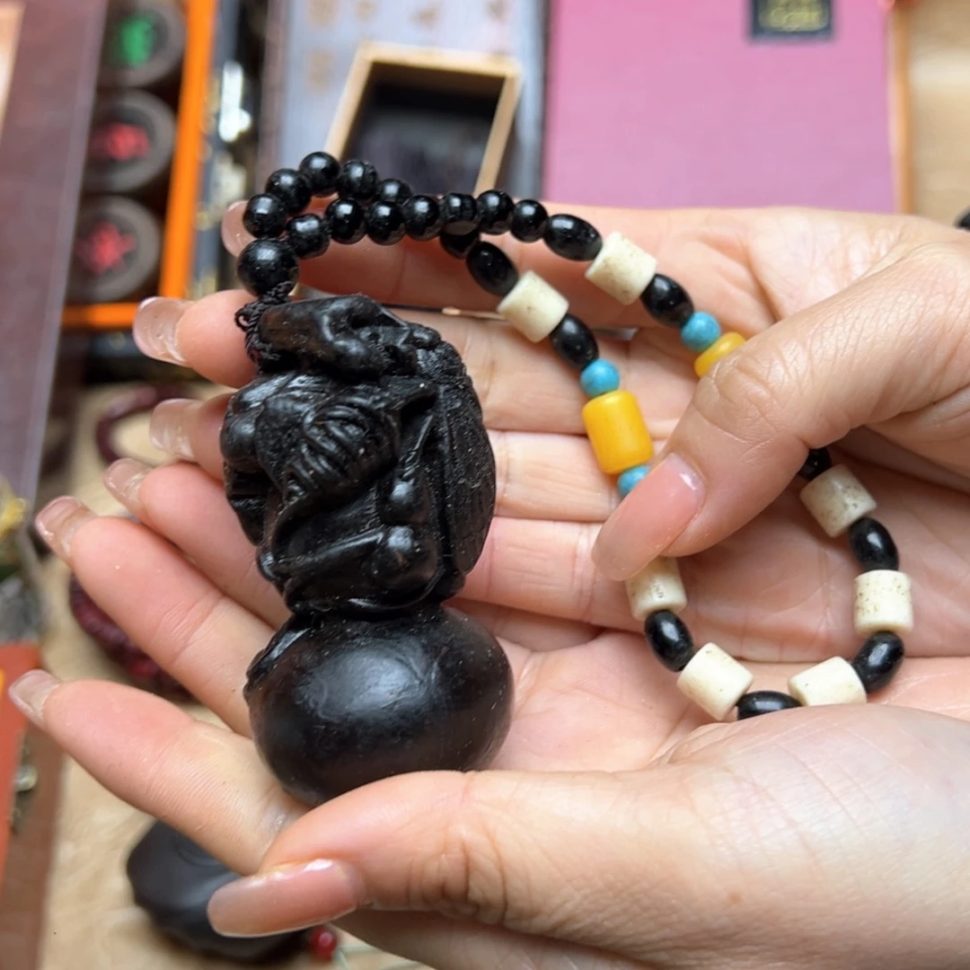 大叶紫檀（黑酸枝木类）