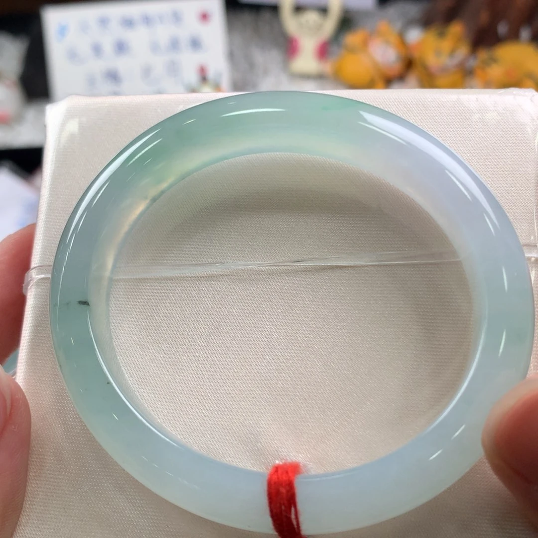 翡翠手镯未镶嵌18号