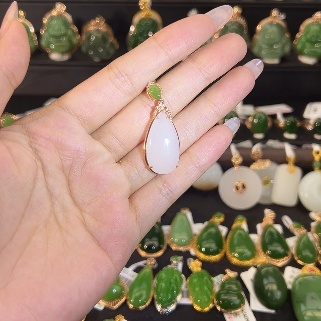 和田玉18K金镶嵌吊坠(不含链)白玉水滴24mm