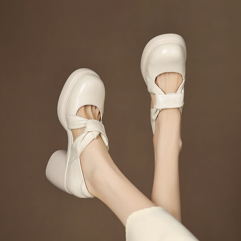 8cm法式复古风粗跟包头凉鞋女2025年夏季新款真皮中空百搭高跟鞋