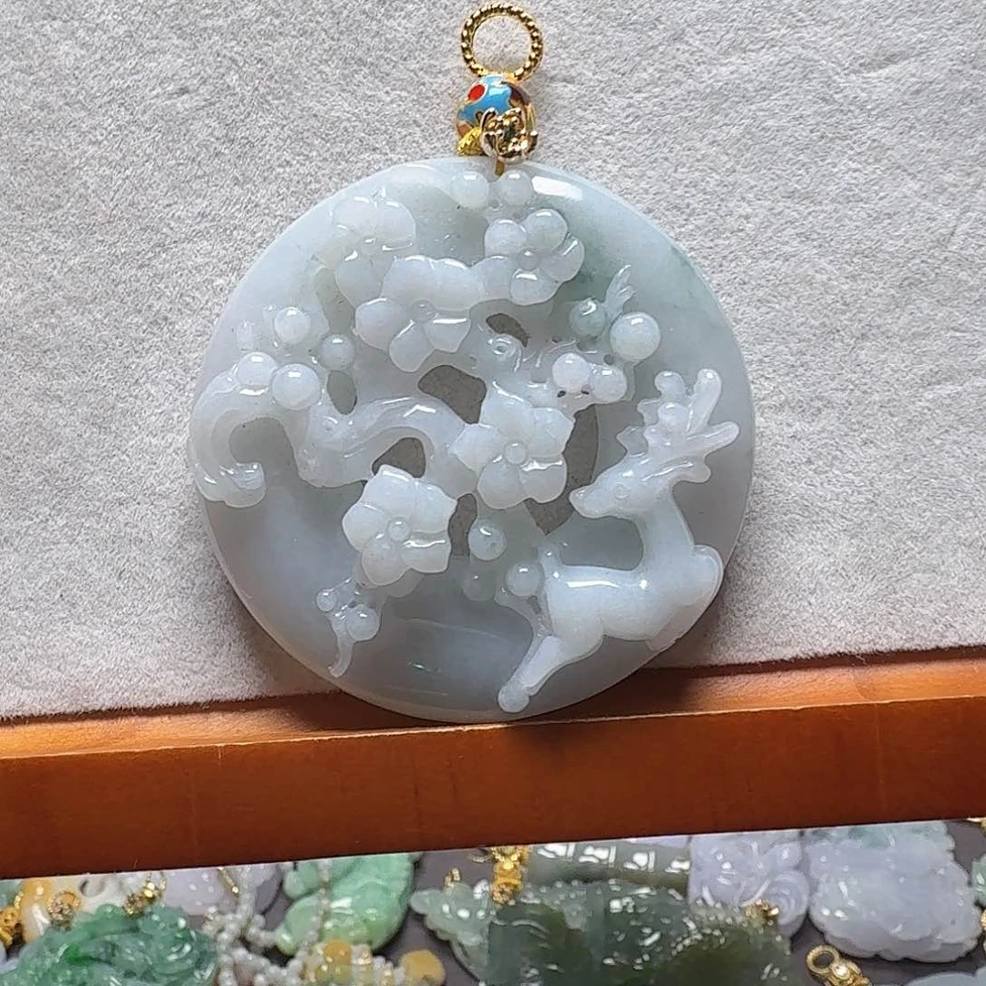 吊坠(赠链)未镶嵌翡翠