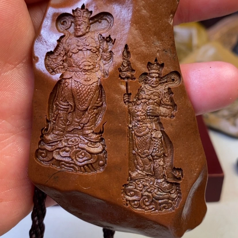 【闪购商品】原石雕刻手把件