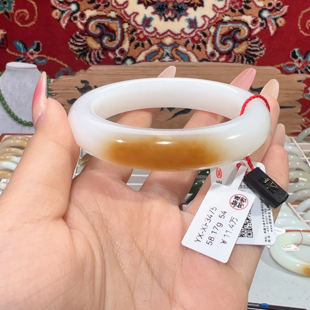 未镶嵌手镯和田玉和田玉一口糖手镯 金山一口金糖明艳贵气