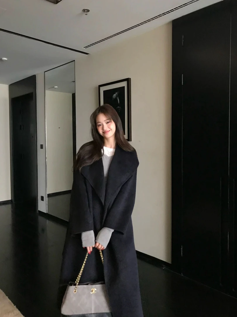 碳黑色大翻领中长款双面呢大衣女随性慵懒通勤羊绒呢子大衣