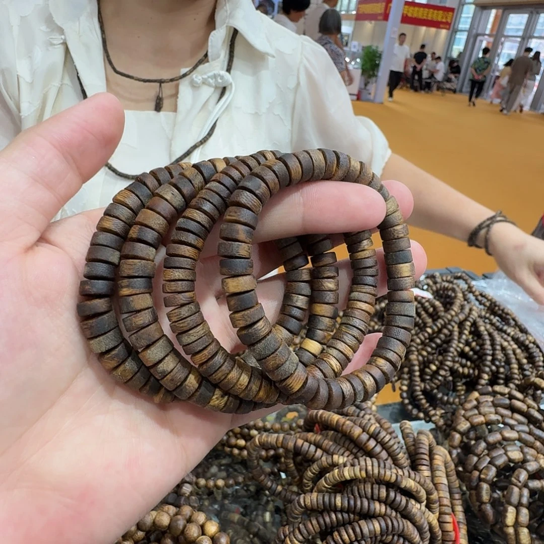 沉香碎屑沉香张勺子 99 沉算盘珠单圈 8mm 多样性发一