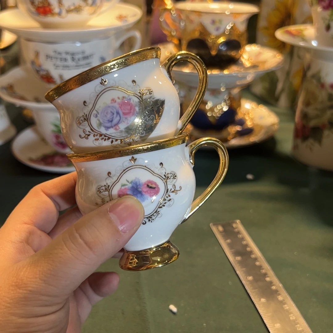 鹿与海陶瓷有限公司