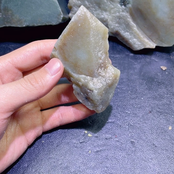 和田玉（糖玉）未镶嵌珠宝半成品