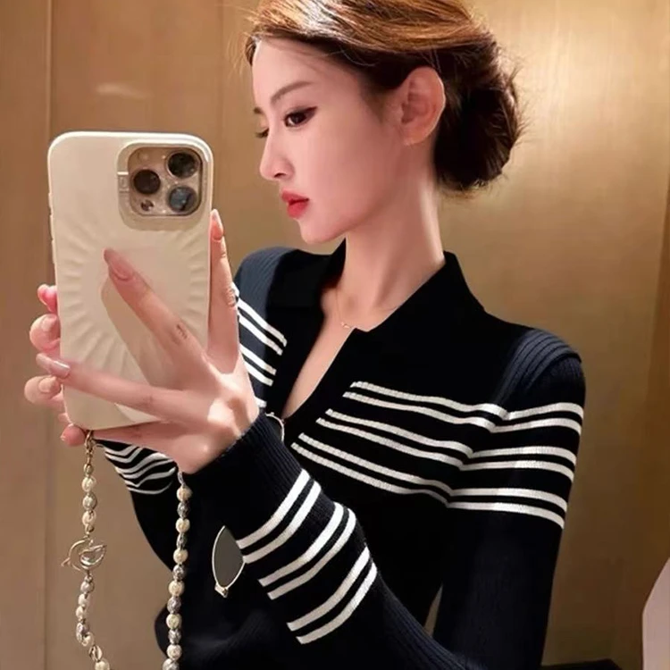 Y405黑色高级感撞色条纹半开领针织衫女秋季气质百搭显瘦打底衫潮