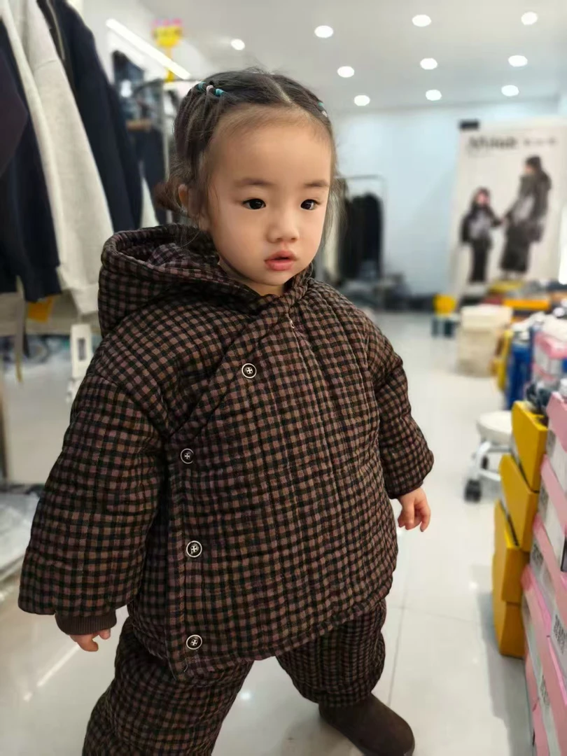 童装韩系高品质三层加厚家居服可外穿洋气时尚男女童可穿格子冬季