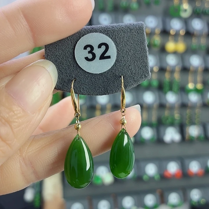 和田玉18K金镶嵌耳饰