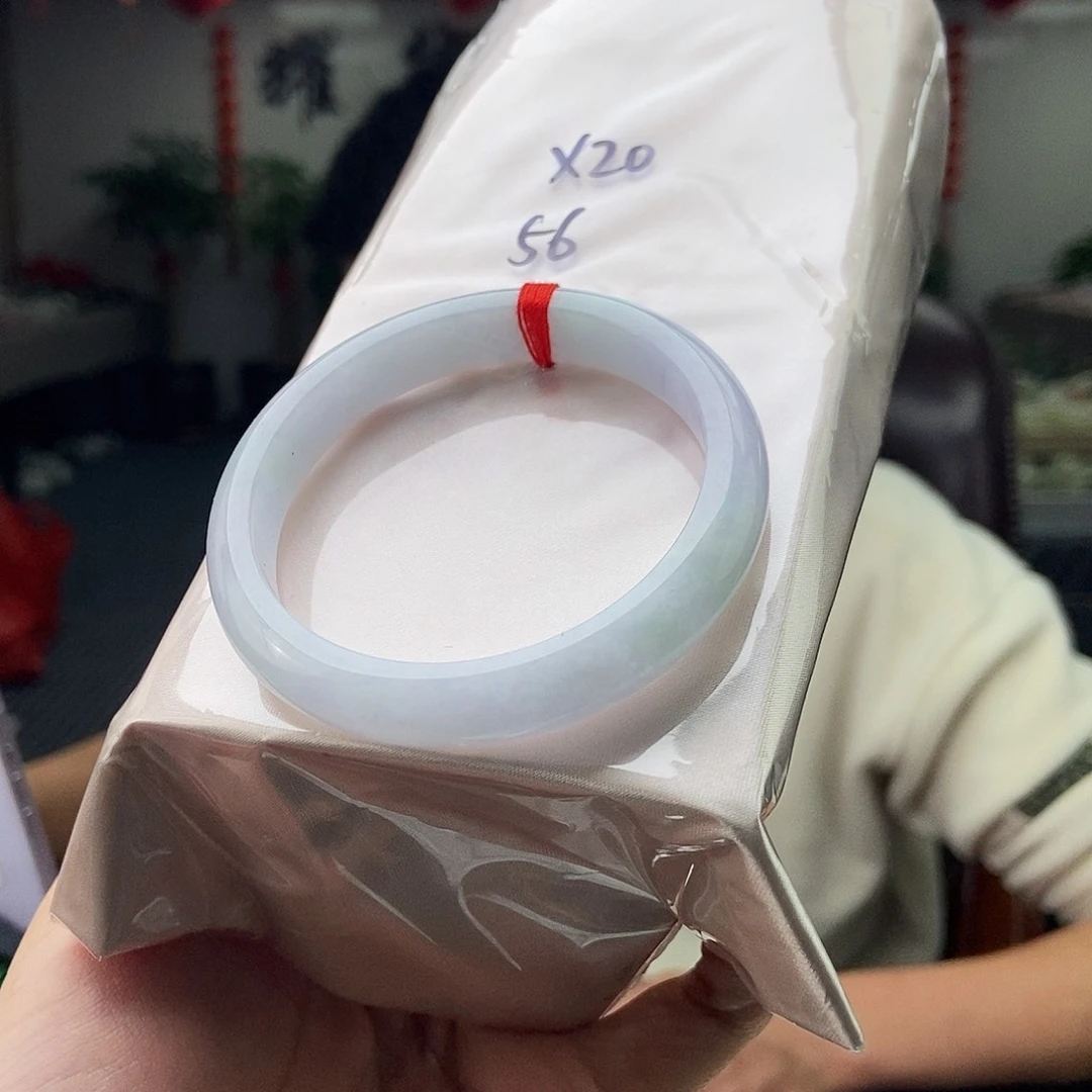 翡翠手镯未镶嵌颜色多样性发拍一发一