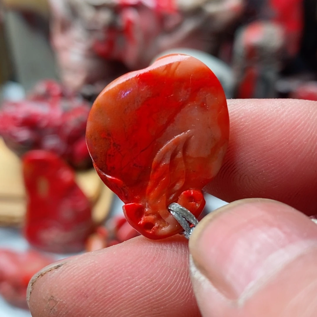 昌化鸡血石昌化鸡血石挂件