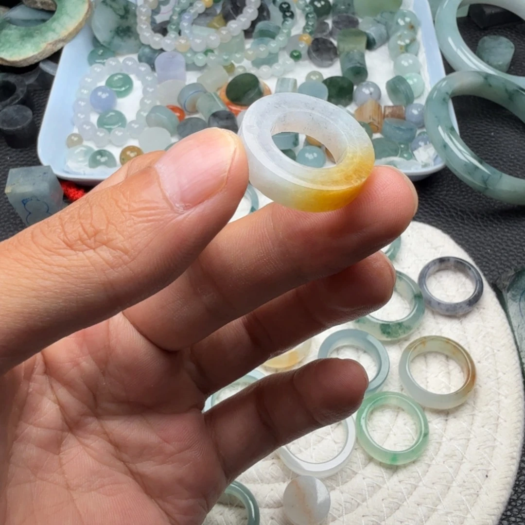 定制翡翠未镶嵌天然翡翠