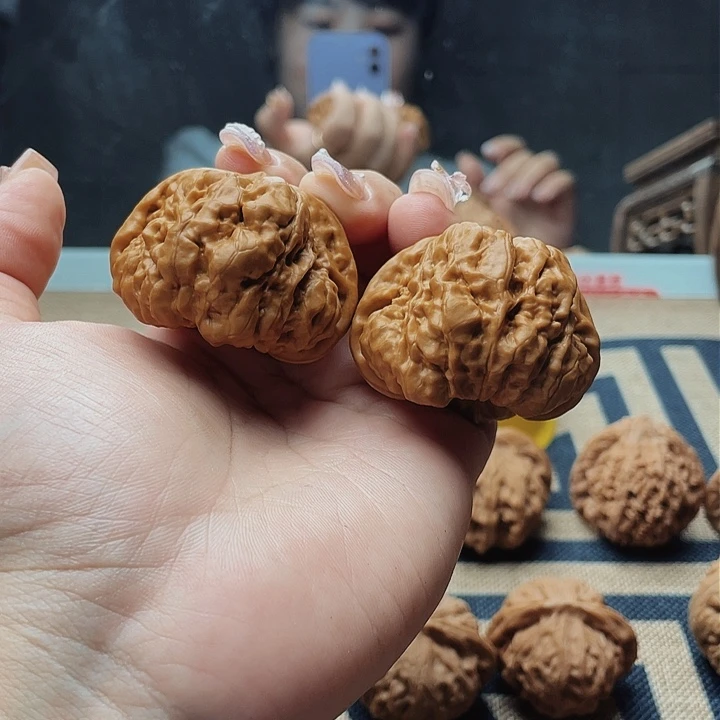 把件文玩核桃蛤蟆头45尺文玩核桃