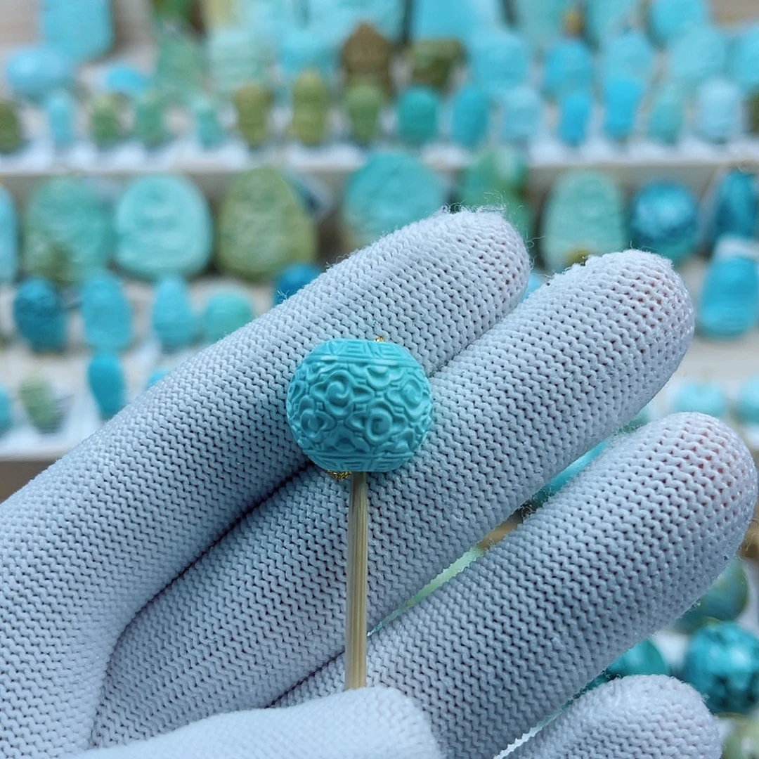 绿松石未镶嵌珠宝奇石