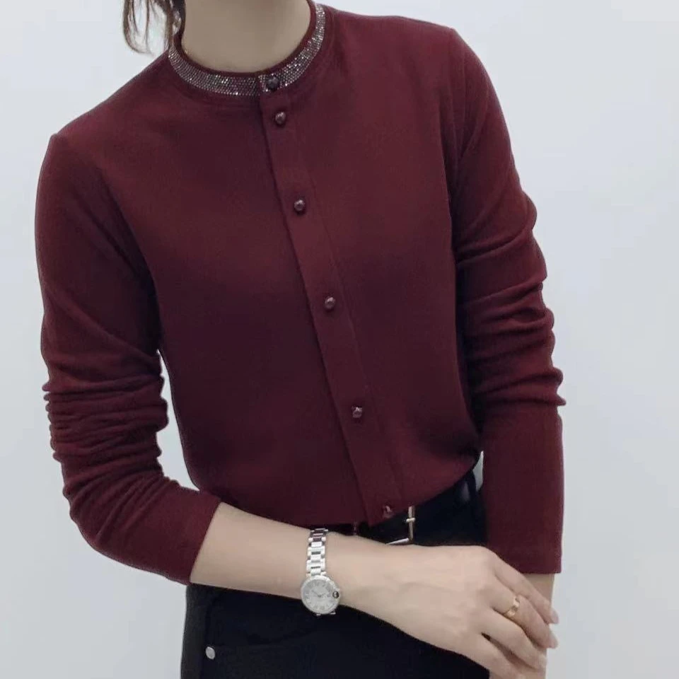 秋冬新款打底衫女时尚烫钻精致圆领纯色双面绒设计感气质显瘦上衣