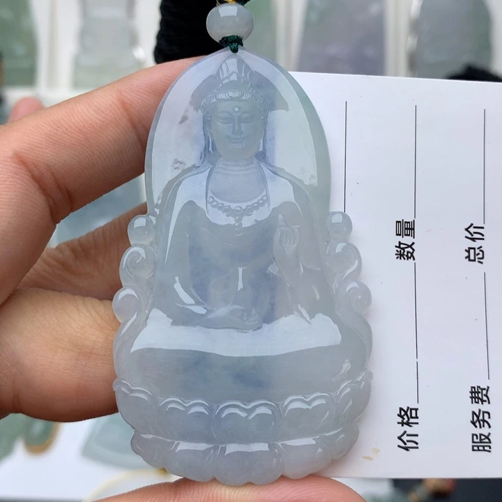 翡翠未镶嵌颈饰素衣