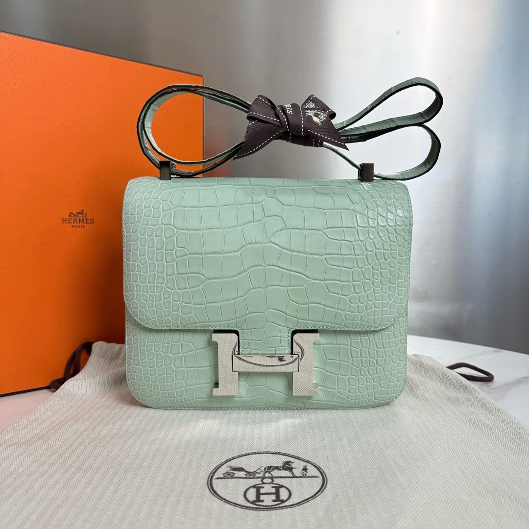 99新 Hermes/爱马仕 康康薄荷绿银扣雾面鳄鱼皮肩斜挎包15723132