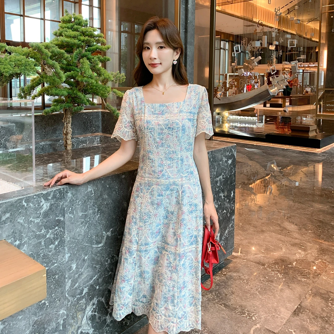 奢姿大码女装2025夏季法式高级方领重工长裙掐腰显瘦短袖连衣裙
