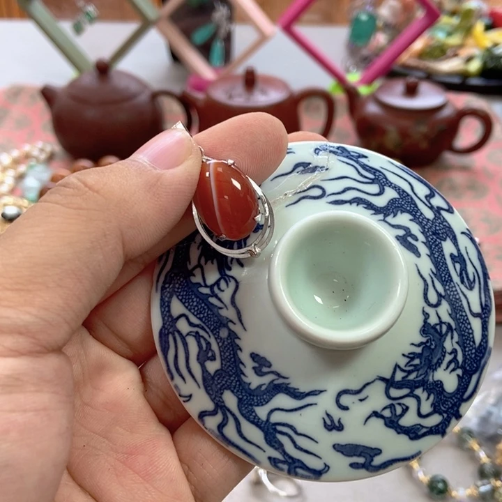 瓷片哈哈哈不会哈哈哈哈哈哈