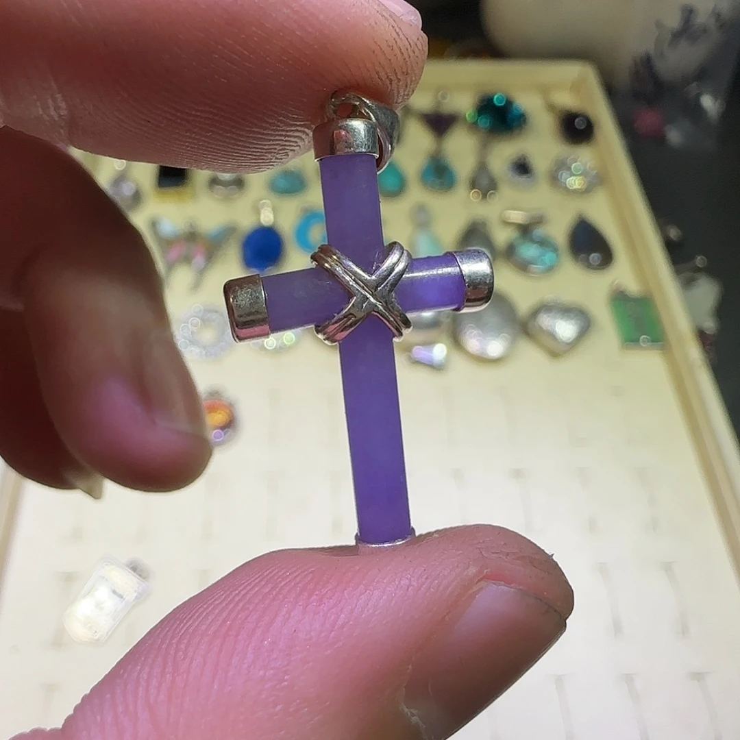 风****大理石纯铜吊坠的设计也是